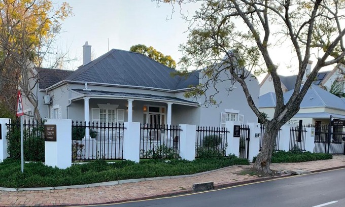 Stellenbosch Central House | Just Joey Lodge