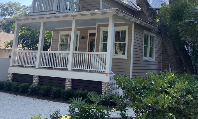 King City House | Just Steps to the Atlantic and 5 Minute Walk to downtown Pier Village District!