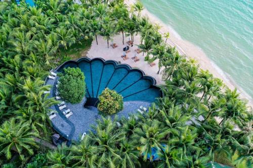 Khem Beach Resort | JW Marriott Phu Quoc Emerald Bay Resort & Spa