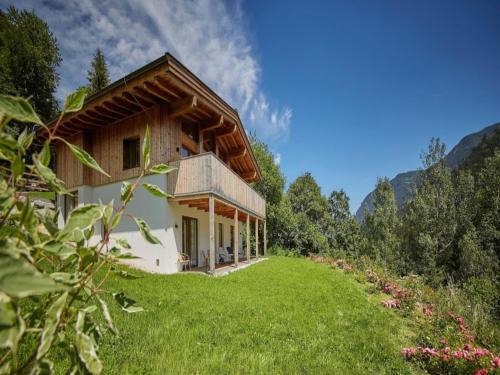 Viehhofen Ski Chalet | Künstler