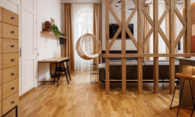 Brasov City Centre Apartment | Ka'yana Apartments - Restored Luxury in the Heart of the Old Town, near Black Church, Council Sq