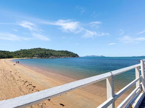 Picnic Bay House | Kadani