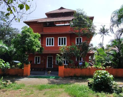 Alwaye House | Kadavath Homestay