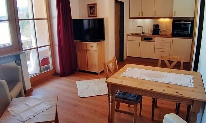 Birnbach Apartment | Kaiserblick 3 two-room apartment with large balcony