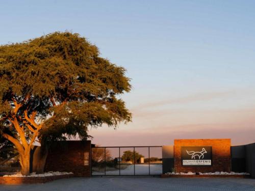 Joe Morolong Cabin | Kalahari Erfenis