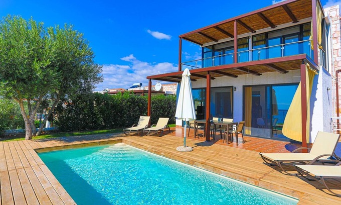 Nea Moudania Villa | Kalma Villa Pente in Moudania