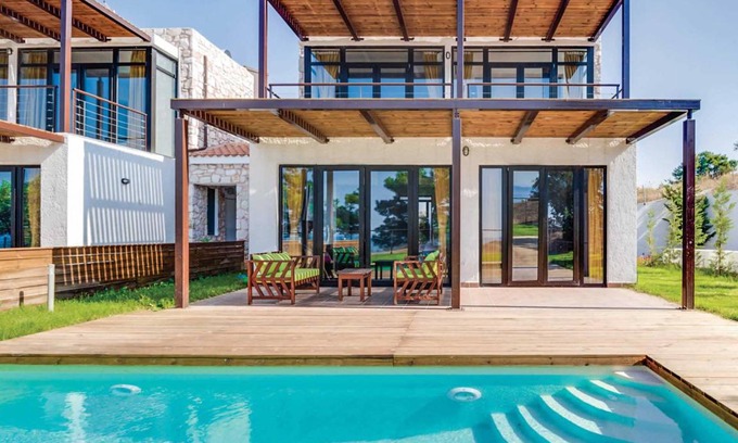 Nea Moudania Villa | Kalma Villa VI, Stunning villa in Nea Moudania w/