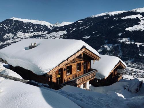 Aschau Im Zillertal Ski Chalet | Kama Alm
