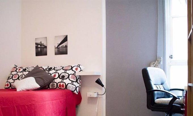 Quartiere XVII Trieste Apartment | KAMCHŪ APARTMENTS: DOUBLE PRIVATE BEDROOM, close to TUBE, GARDEN view #G2