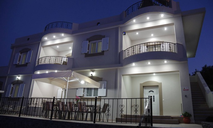 Melissourgakion Villa | Kamelia Villa with Private Pool, BBQ, Playground, Bicycles & Ping Pong table !