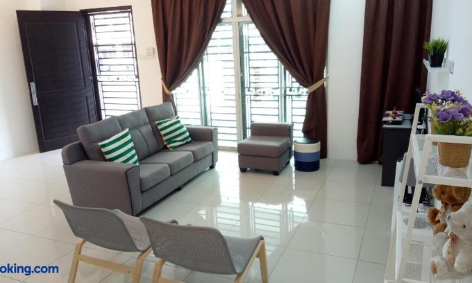 Taman Kolej Perdana House | Kampar Sakura 3