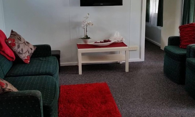 Kingscote Cottage | Kangaroo Island Accommodation - Reggie's Cottage