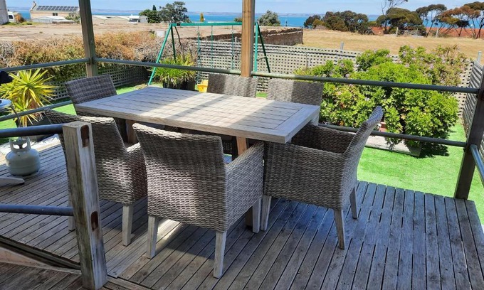 Kingscote House | Kangaroo Island Accommodation