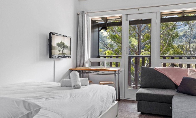 Thredbo Apartment | Kara's 8 Apartment with Balcony