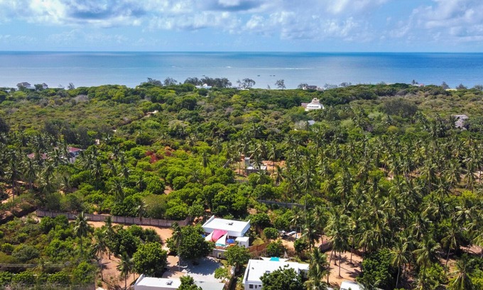 Watamu Cottage | Kasa Eliza - charming 2-bedroom private cottage in Watamu with own pool, AC&WiFi