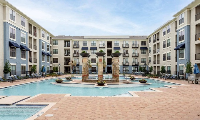 Frisco Apartment | Kasa | Inviting 1BD + Minutes from Stonebriar Mall | Frisco