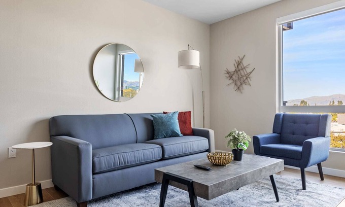Santa Clara Apartment | Kasa | Minutes from San Jose Airport | Santa Clara