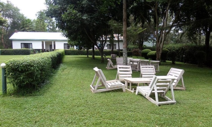 Karatu Bed & Breakfast | Kasi Tembo Rest House a home of adventures