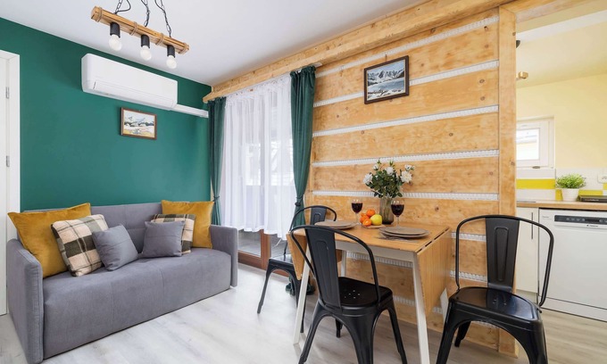 Zakopane Apartment | Kasprusie 4 | Apartment with Parking | Krupówki Street