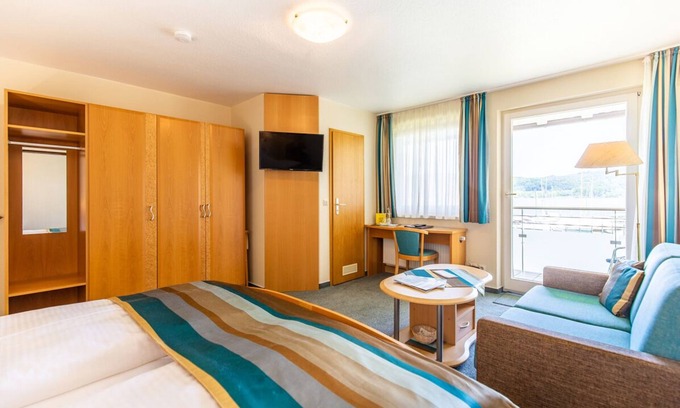 Bodman-Ludwigshafen Apartment | Kategorie A/Komfort Doppelzimmer mit Dusche/WC
