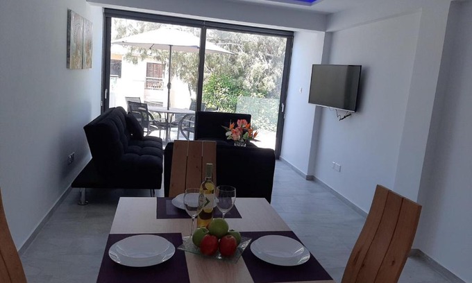 Paphos Apartment | Kato Paphos 1BR near Paphos Harbour/Beach/Sea
