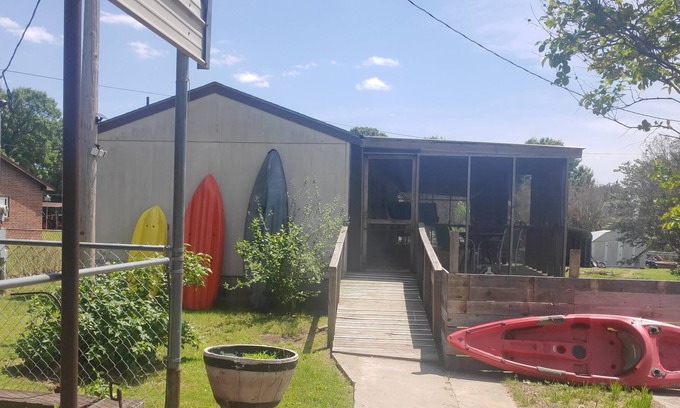 Checotah Cabin | Kayak Cabin at Lake Eufaula
