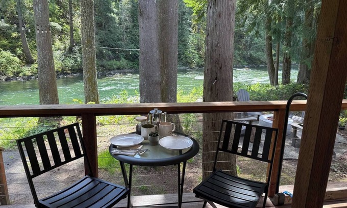 Tanner Cabin | Kayak Cabin on the Middle Fork
