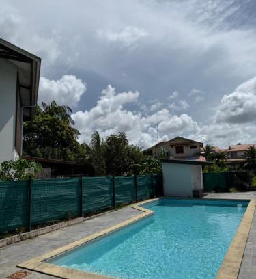 Cayenne Apartment | Kaz'Baduel piscine, terrasse et jacuzzi privatif, wifi et climatisation
