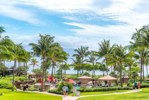 Honokowai Apartment | KBM Resorts Spacious 4-Bedroom Honua Kai Collection Multi Unit Listing Same Floor Ocean Views 2 Free Rental Cars HKK-22529