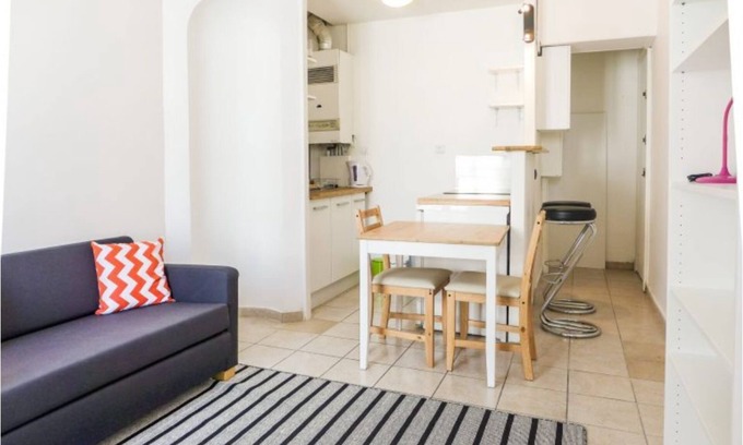 Quartier de la Roquette Apartment | Keller one bedroom in Bastille