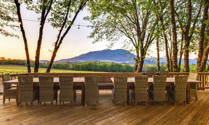 Kelseyville Villa | Kelseyville Home w/Private Pool & Vineyard Views!