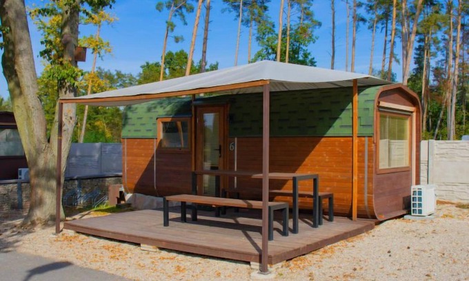 Hradec Kralove House | Kemp Stříbrný rybník by Interhome