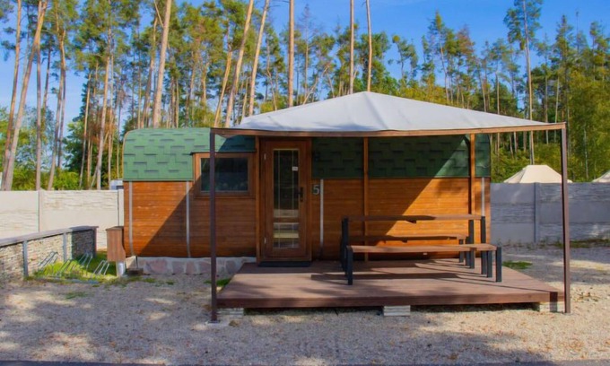 Hradec Kralove House | Kemp Stříbrný rybník by Interhome