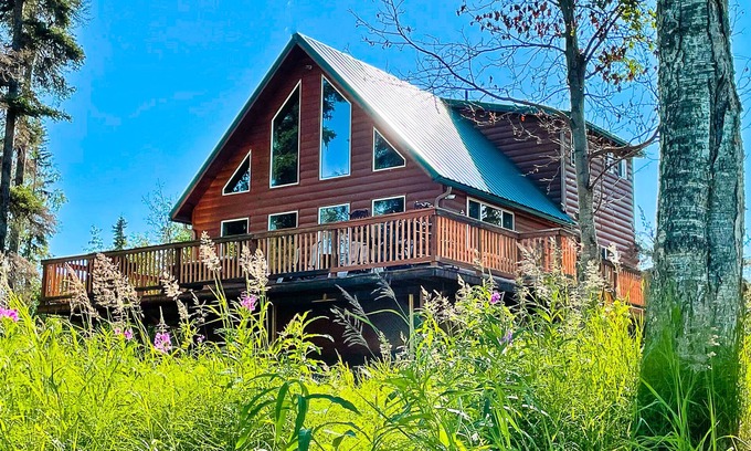 Soldotna Cabin | Kenai Riverfront Cabin, Private Fishing Platforms, Newly Remodeled