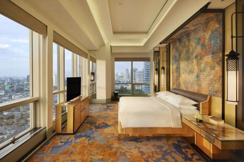 Jakarta Hotel | Keraton At The Plaza, part of The Unbound Collection by Hyatt