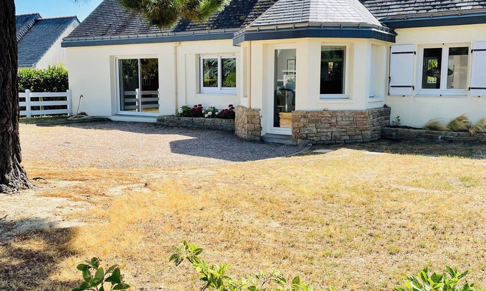 Penestin House | KerDesAmis: recently renovated; 300 m walk to the beach