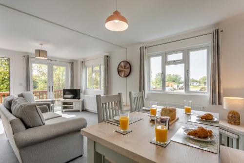 Welney House | Kestrel Lodge