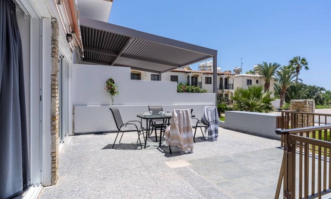 Pyla Apartment | Keylana's 2-BR Apt By The Beach