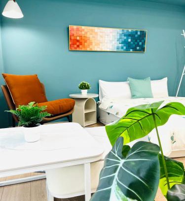 Tainan City Centre House | KFT Guesthouse-預定後聯繫匯款再保留 台南可包棟民宿 依入住人數 床位數開放房型配置計價 非開放全部房型 可接受再訂房