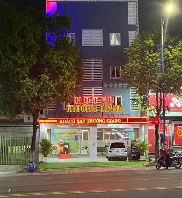 Thoi Hoa Hotel | Khách sạn Trường Giang 长江酒店