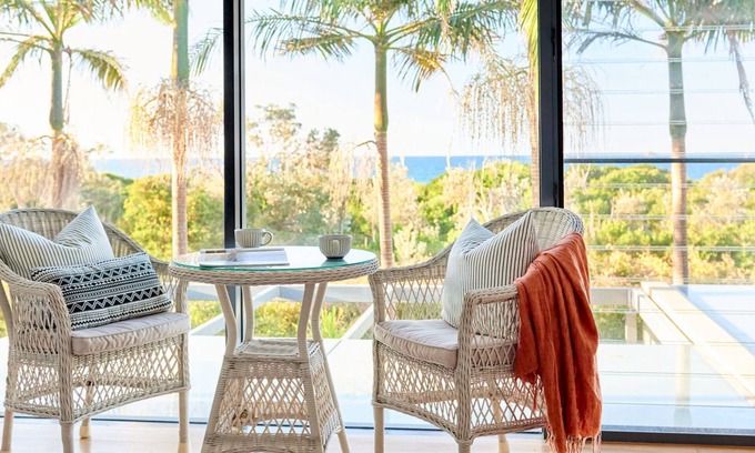 Byron Bay House | Kiah10 – nestled between Main & Belongil Beaches