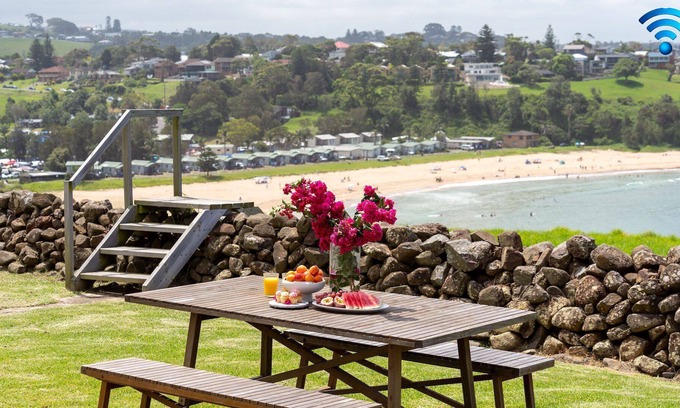 Kiama Heights House | Kiama Beach Cottage at Easts Beach