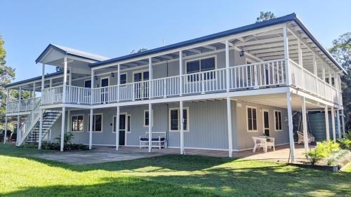 Brisbane Waterfront House | Kiarabilli