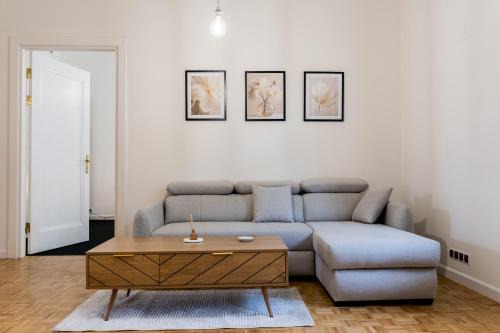 Wilda Apartment | Kilińskiego Spacious Apartment by BookingHost