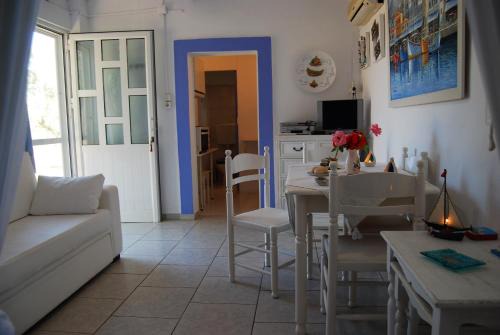 Killini House | KILLINI COTTAGE STUDIO the small cyclades