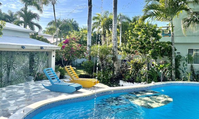 ProCab Apartment | King Loft up to 3 people, close to center. Boutique Hotel.Kite School and trips.