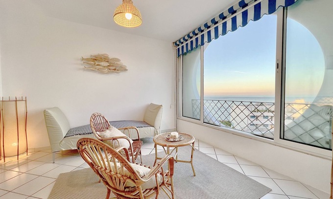 Porto Recanati Apartment | King of the SEA - [Lounge with a stunning View]