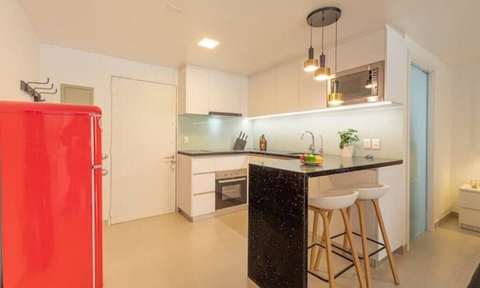 El Golf Apartment | King-size bed with terrace and Air Conditioning!n