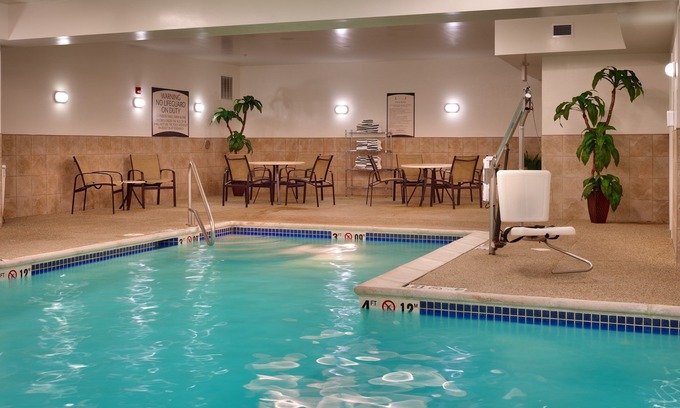 Omaha Condo | King Suite. Free Breakfast. Pool. Gym. Great for Business Travelers!