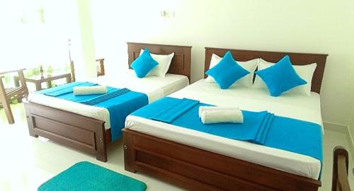 Katugastota Hotel | kingdom gate hotel